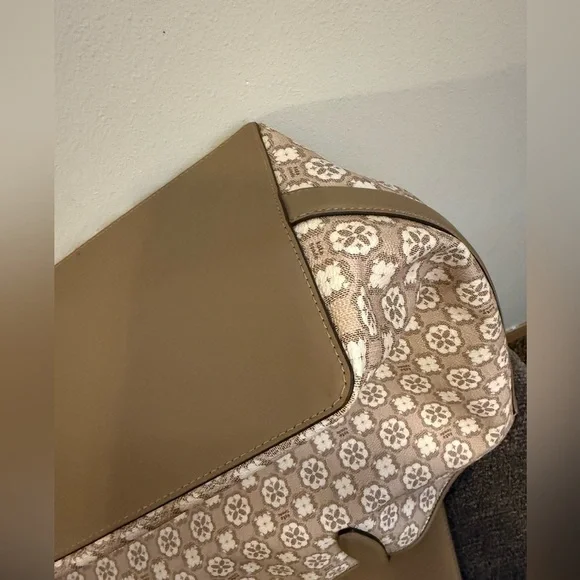 Kate Spade New York Jacquard Flower Tote Bag Beige Tan NWOT - Picture 8 of 9